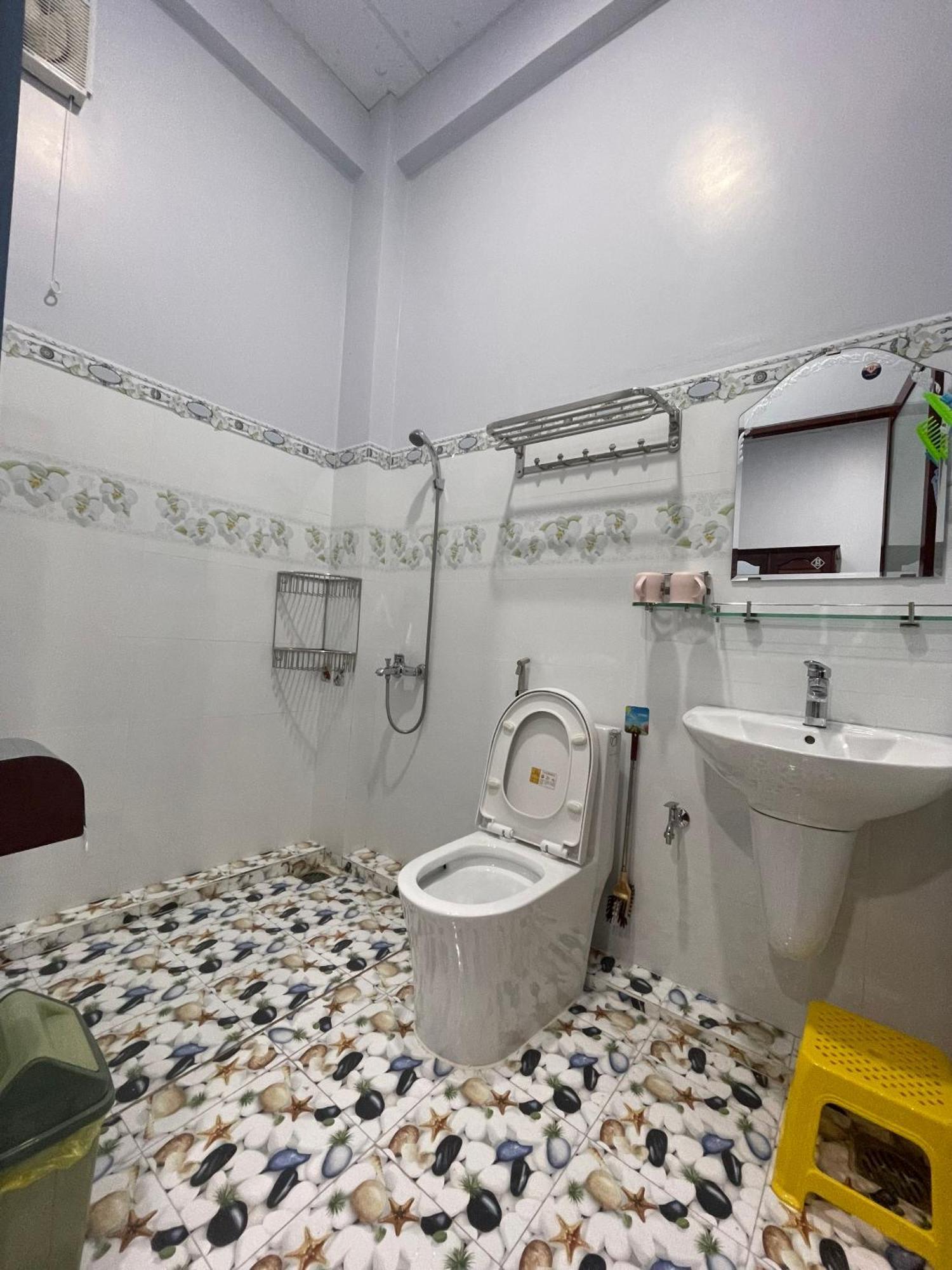 Nha Nghi Lien Hoa Bed & Breakfast Ha Tien Bagian luar foto